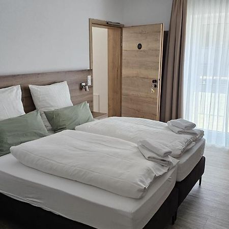 Neuhof  Landhotel Imhof מראה חיצוני תמונה